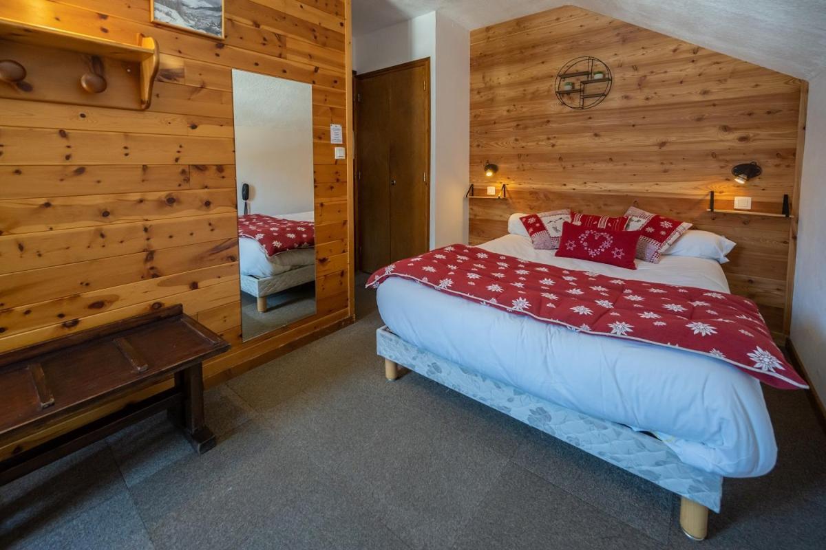 Hotel Le Chamois Logis Molines-en-Queyras Exterior photo